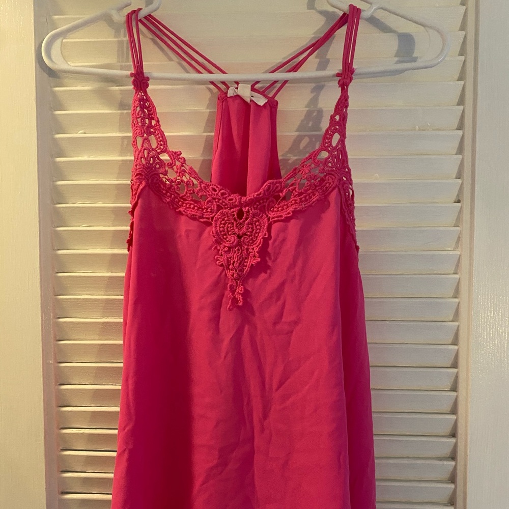 Hot pink tank
